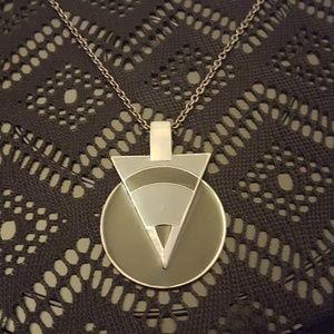 Black and grey pendant necklace